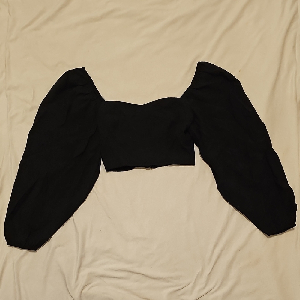 Black Cropped Long Sleeve Top